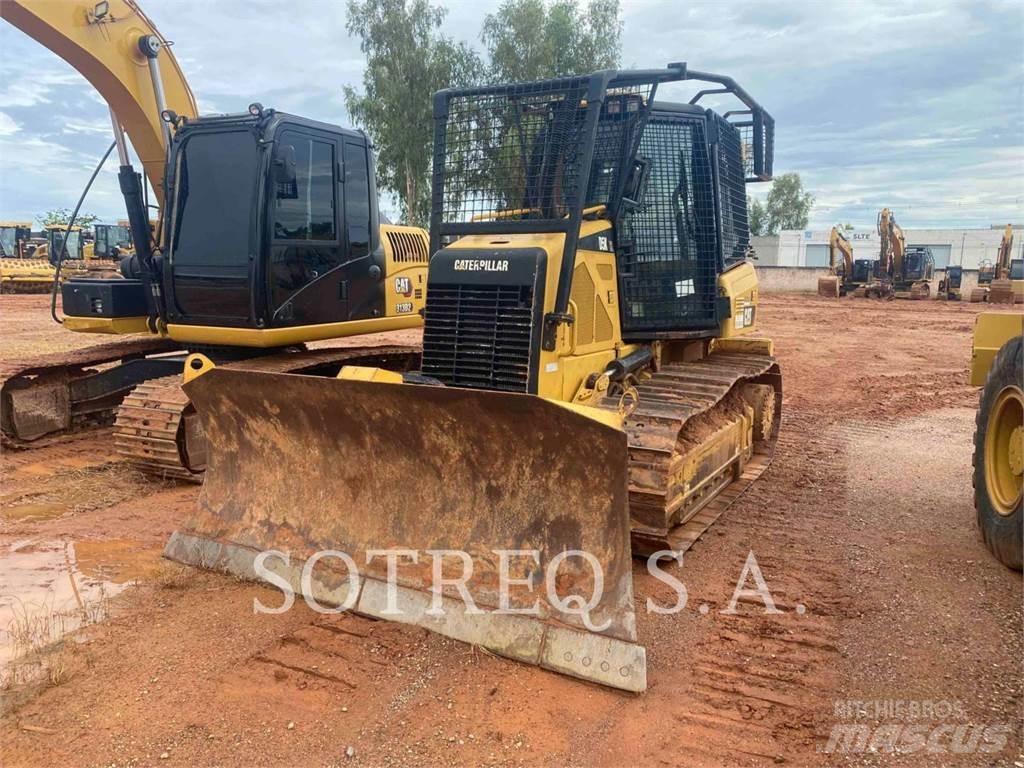 CAT D5K Bulldozer på larvebånd