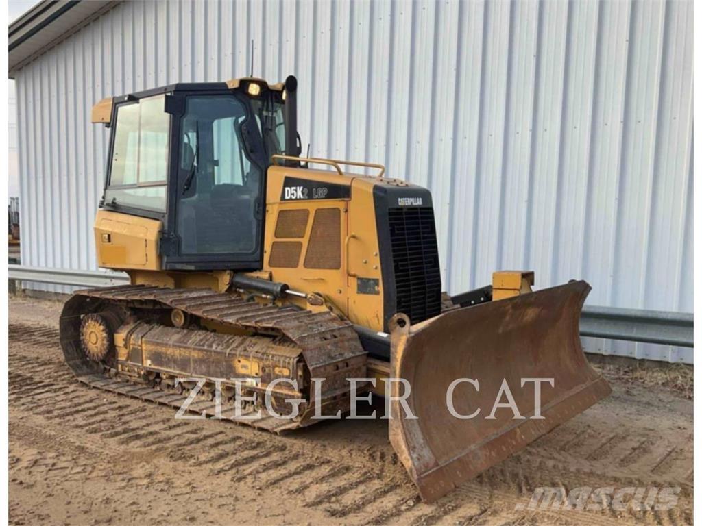 CAT D5K Bulldozer på larvebånd