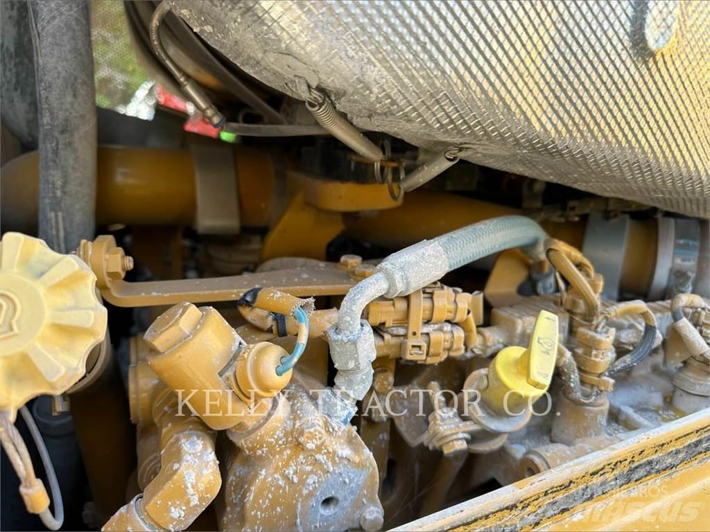 CAT D6 Bulldozer på larvebånd