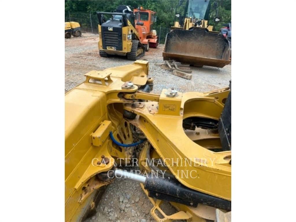 CAT D6 Bulldozer på larvebånd