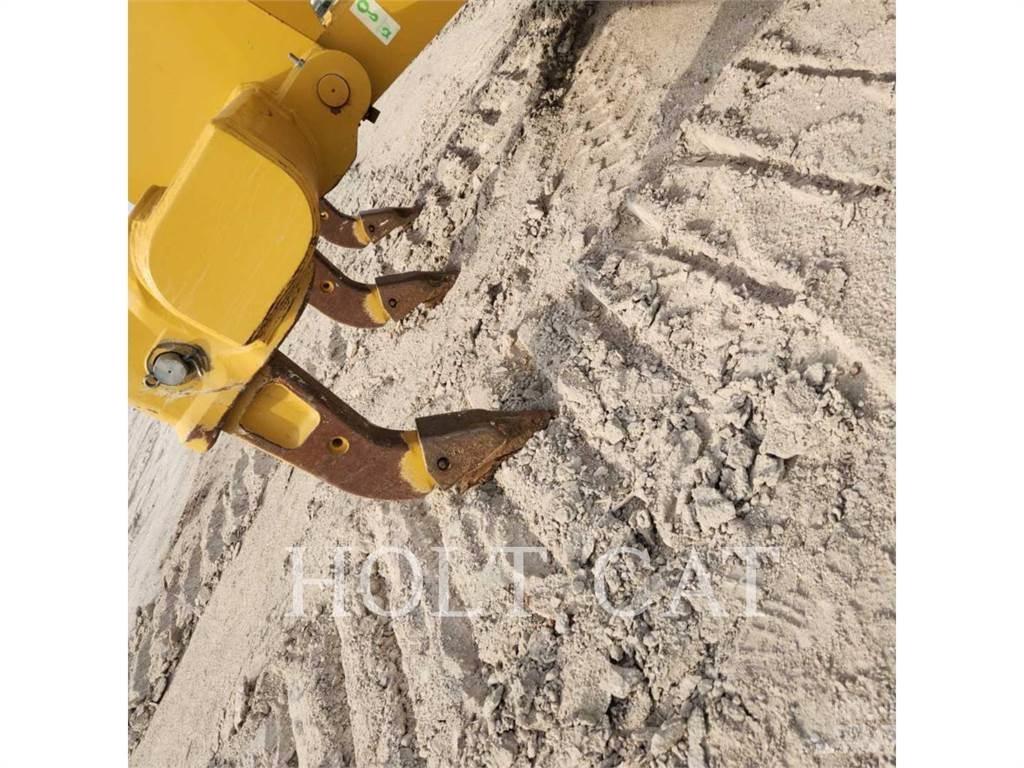 CAT D6 Bulldozer på larvebånd