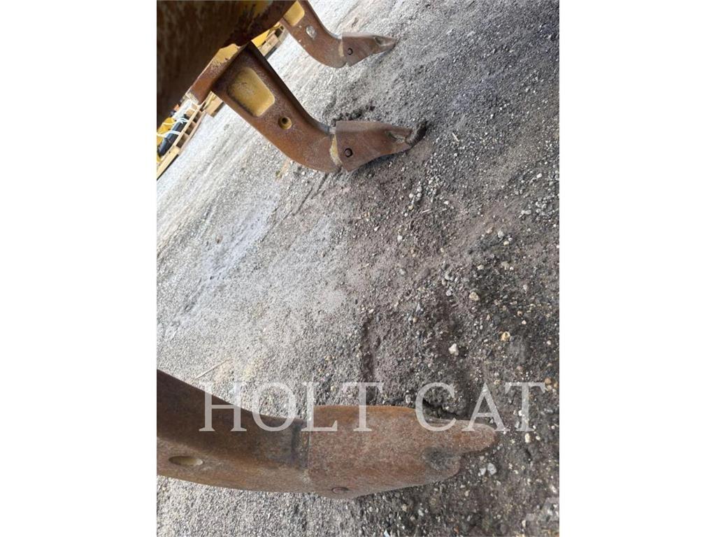 CAT D6 Bulldozer på larvebånd