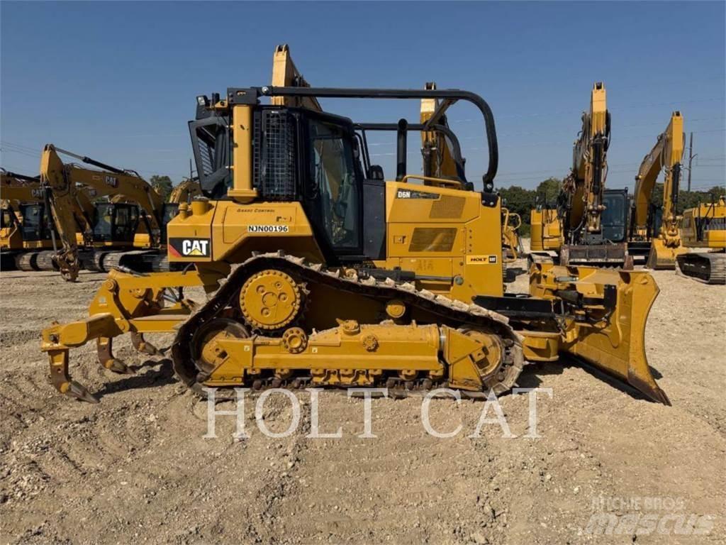 CAT D6N Bulldozer på larvebånd