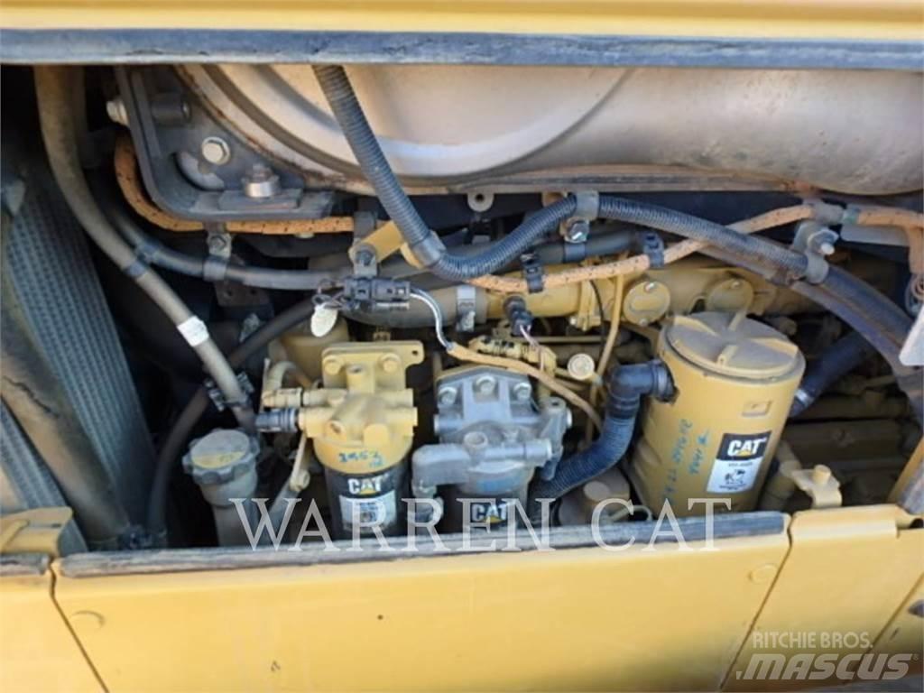 CAT D6N 4XLPAT Bulldozer på larvebånd