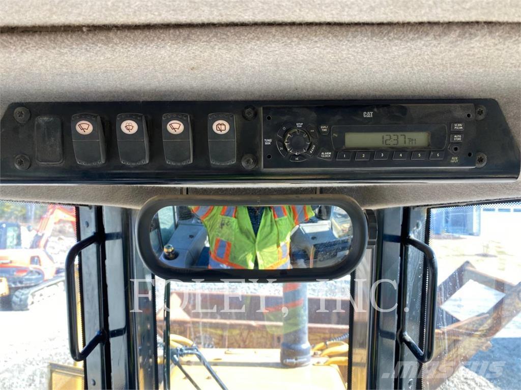 CAT D6NLGP Bulldozer på larvebånd