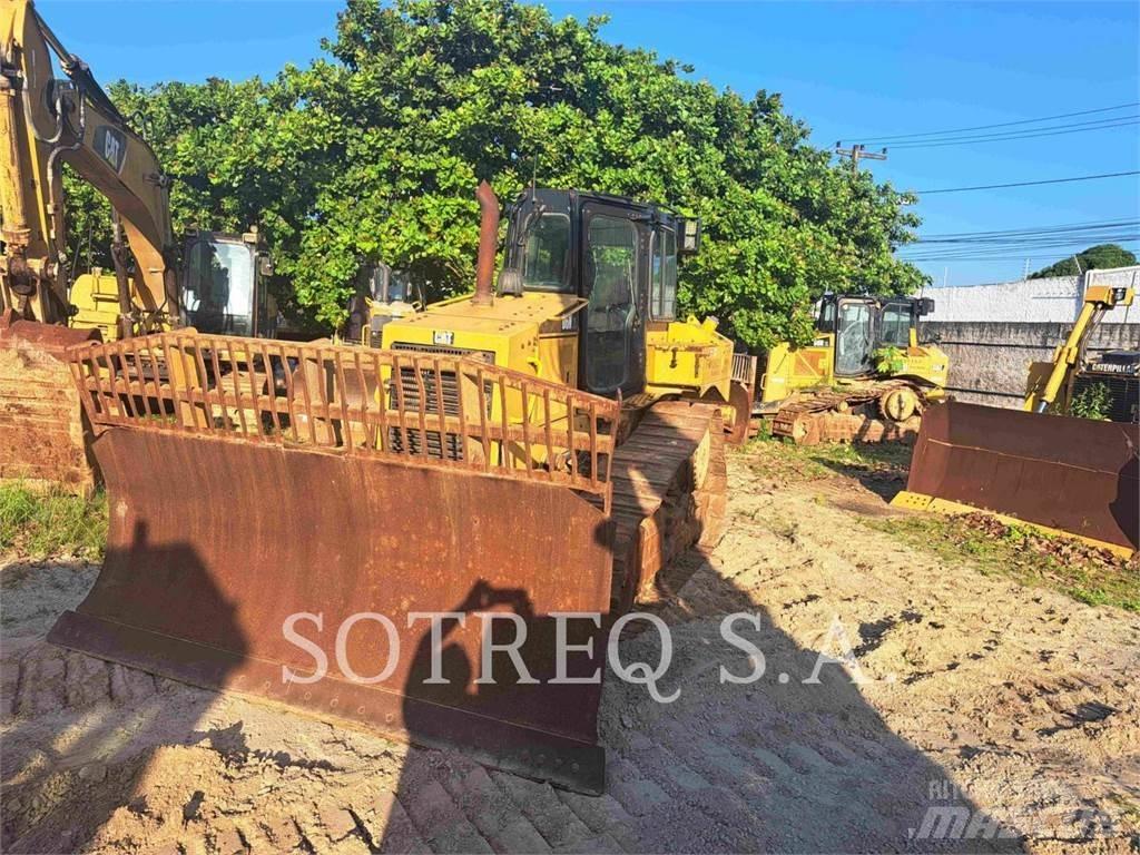 CAT D6NXL Bulldozer på larvebånd