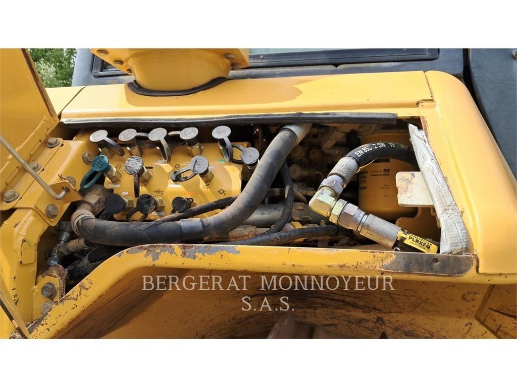 CAT D6NXL Bulldozer på larvebånd