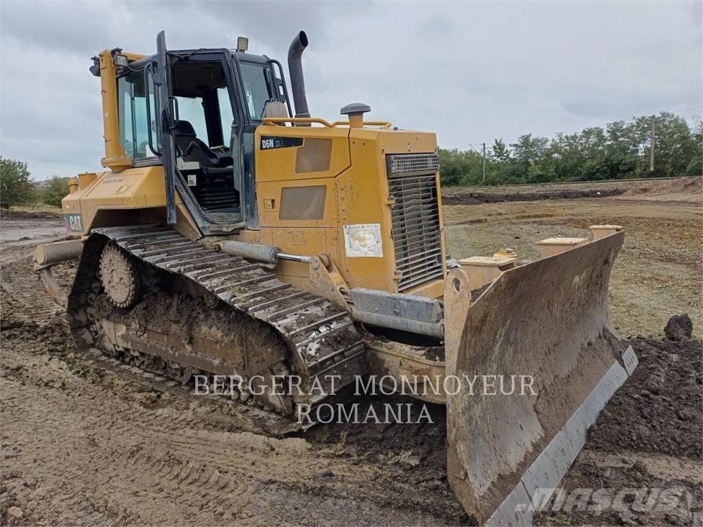 CAT D6NXL Bulldozer på larvebånd
