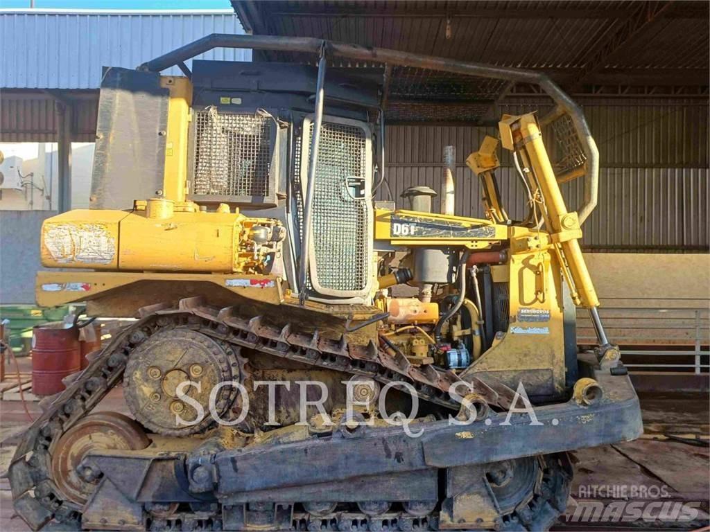 CAT D6T Bulldozer på larvebånd