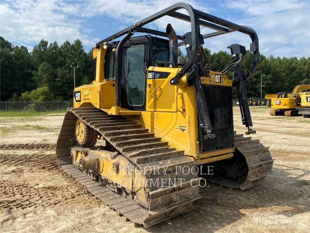 CAT D6T Bulldozer på larvebånd