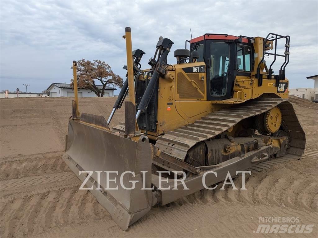 CAT D6T Bulldozer på larvebånd