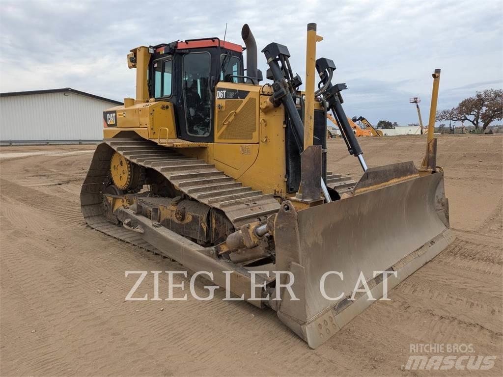 CAT D6T Bulldozer på larvebånd