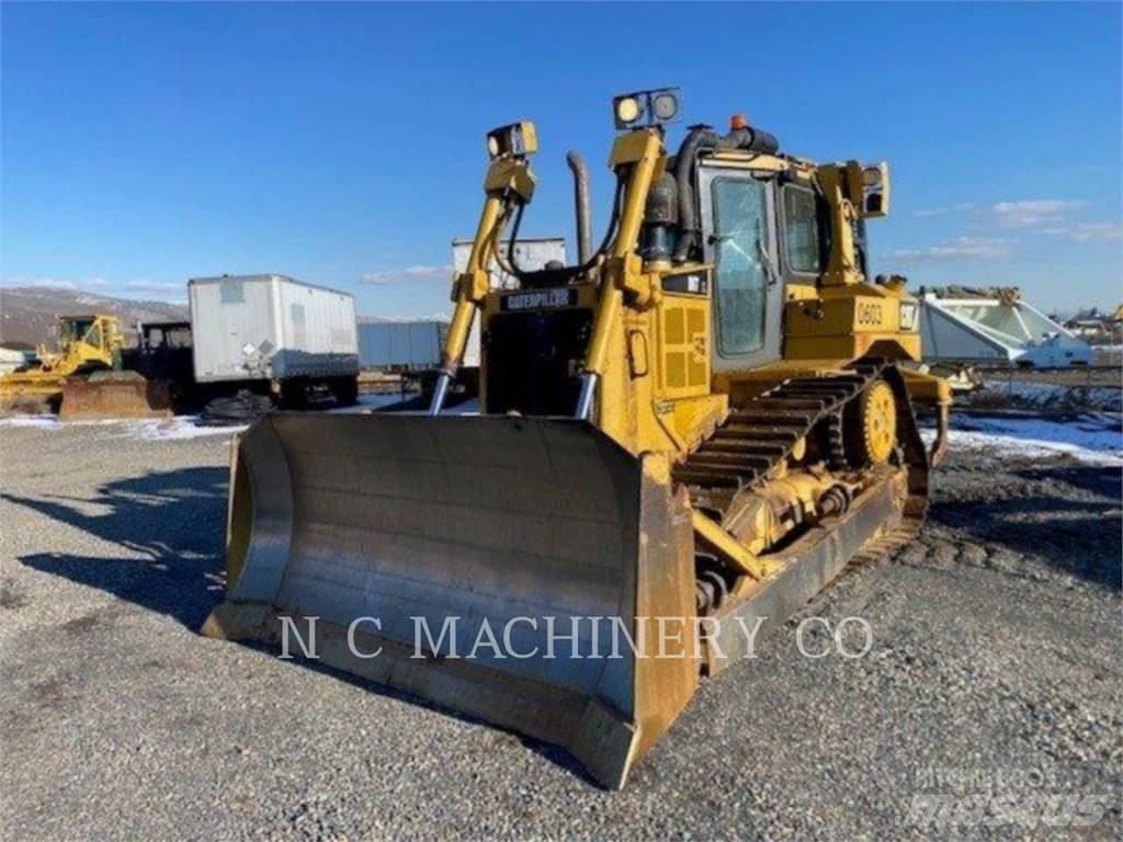 CAT D6T Bulldozer på larvebånd