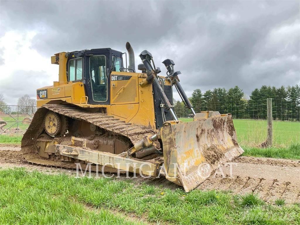 CAT D6T Bulldozer på larvebånd