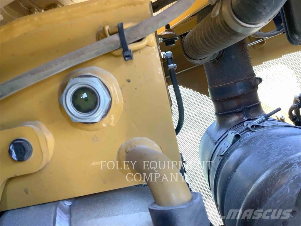 CAT D6T Bulldozer på larvebånd