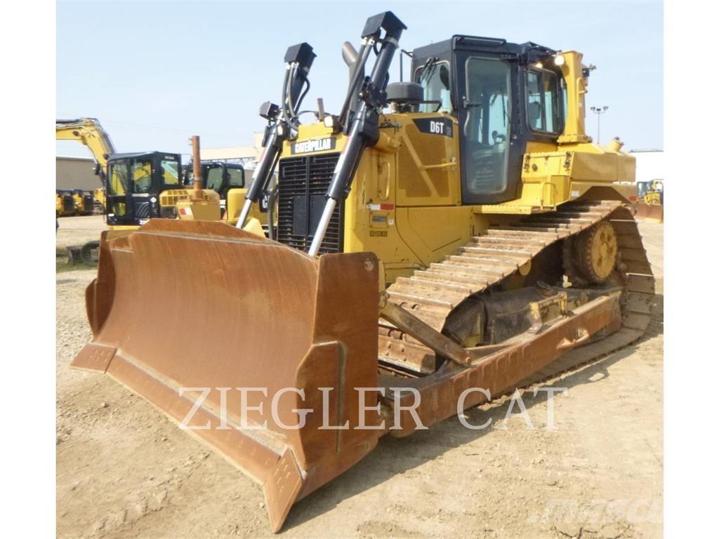 CAT D6T XW Bulldozer på larvebånd