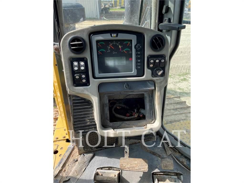 CAT D6T XWVPRI Bulldozer på larvebånd
