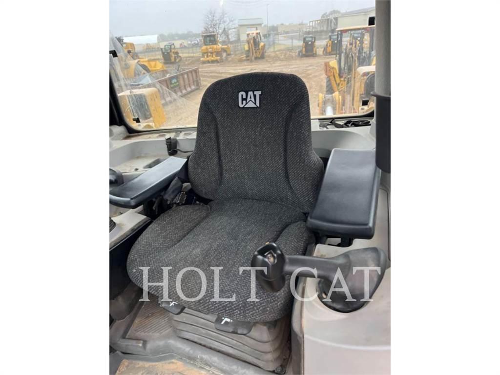 CAT D8 Bulldozer på larvebånd