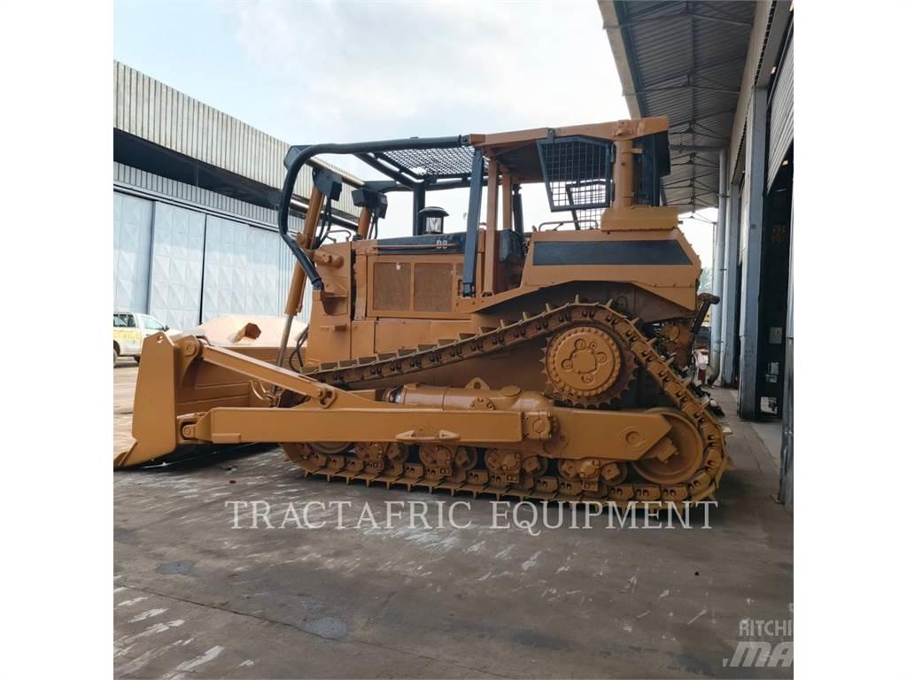CAT D8N Bulldozer på larvebånd