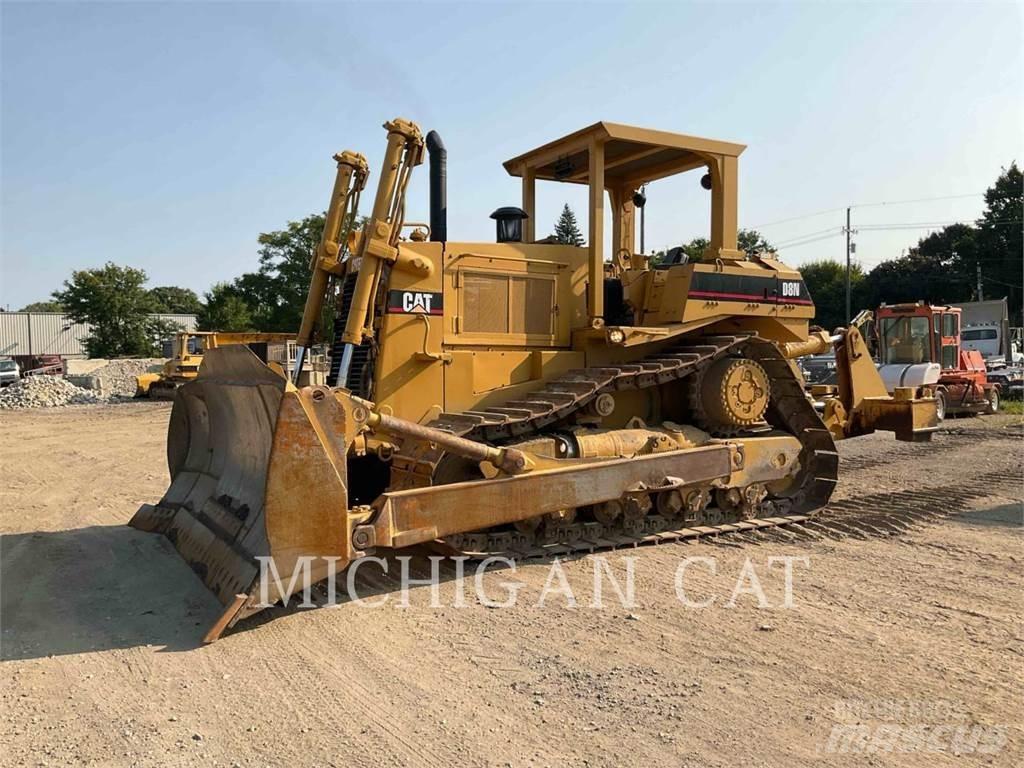 CAT D8N Bulldozer på larvebånd
