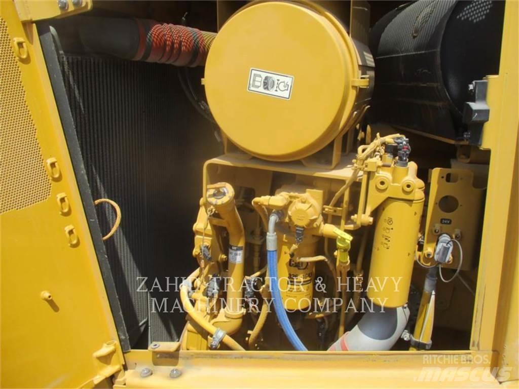 CAT D8T Bulldozer på larvebånd
