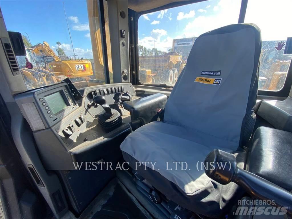 CAT D8T Bulldozer på larvebånd