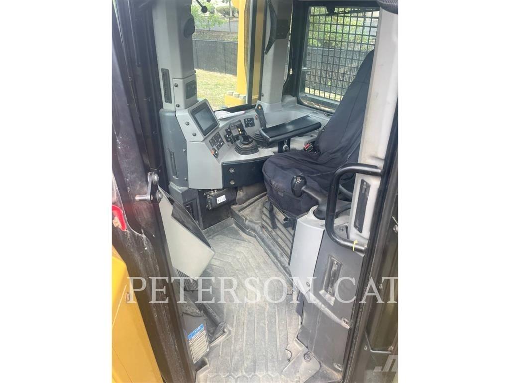 CAT D8T Bulldozer på larvebånd
