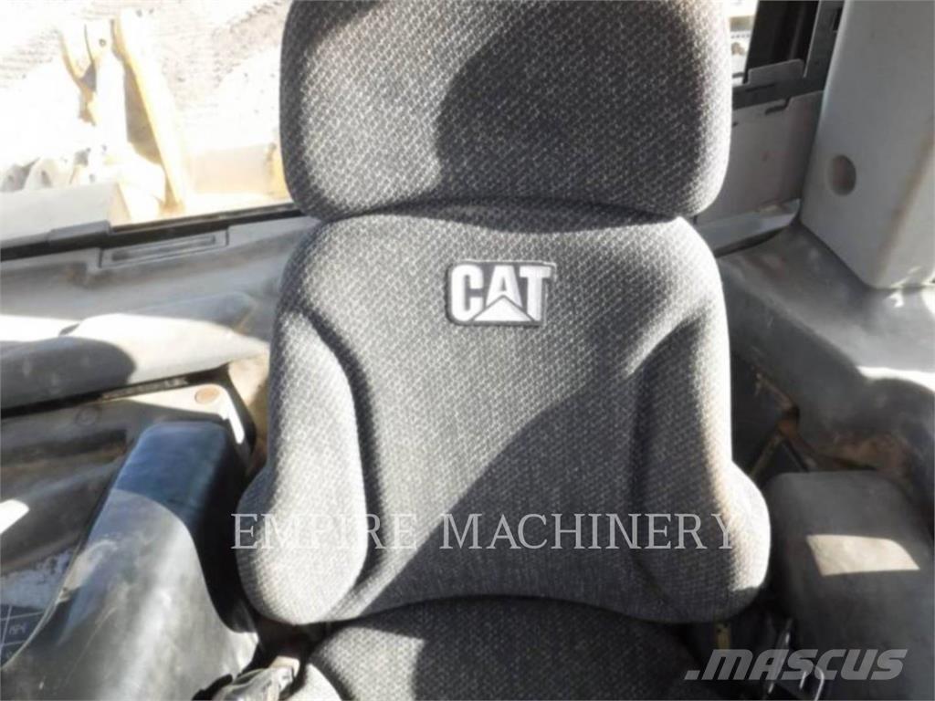 CAT D8T Bulldozer på larvebånd