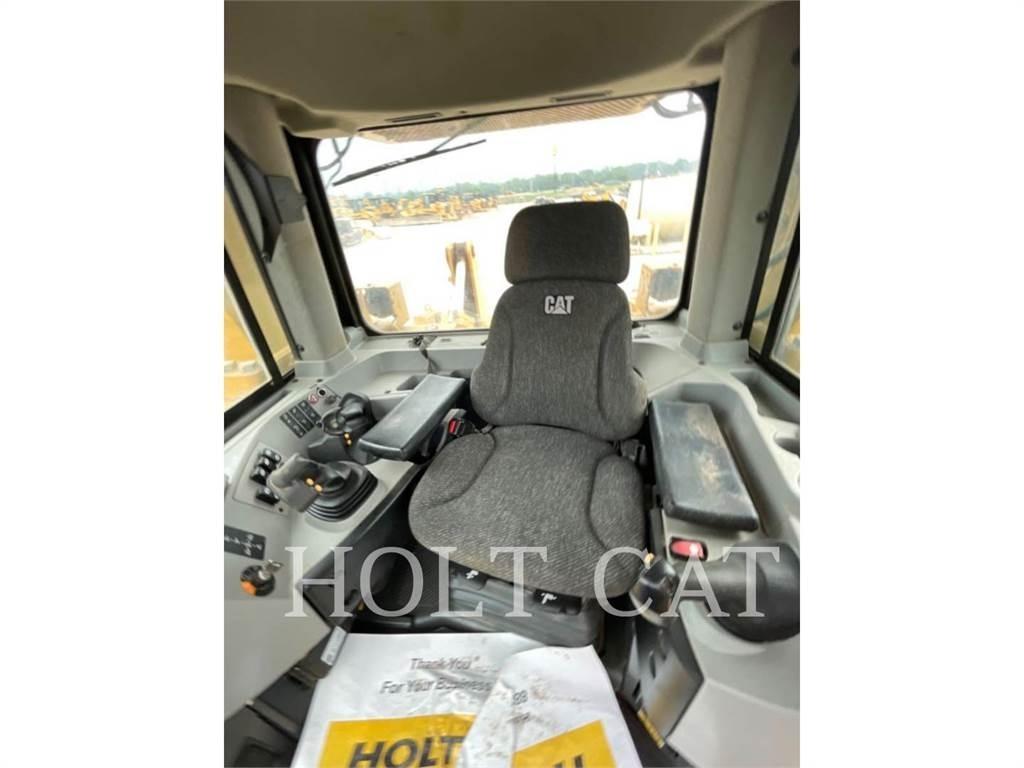CAT D8T Bulldozer på larvebånd