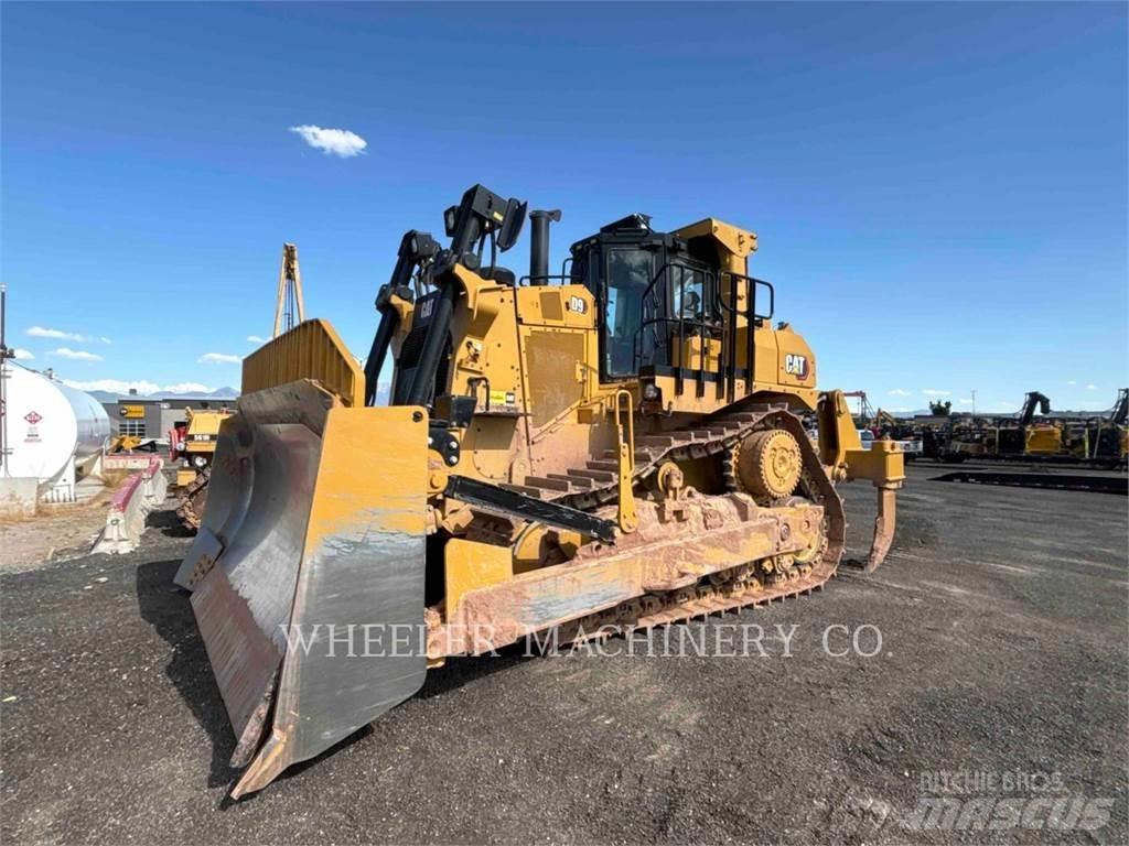 CAT D9 Bulldozer på larvebånd