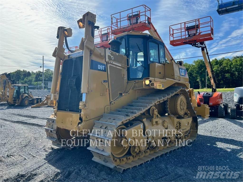 CAT D9T Bulldozer på larvebånd