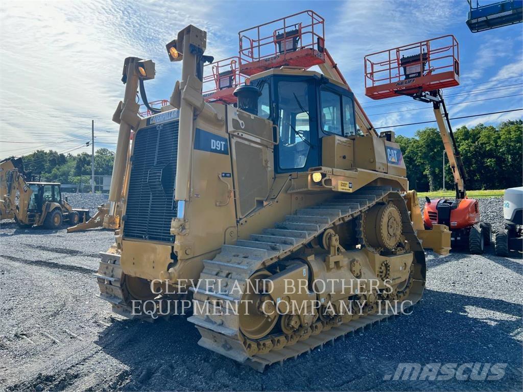 CAT D9T Bulldozer på larvebånd