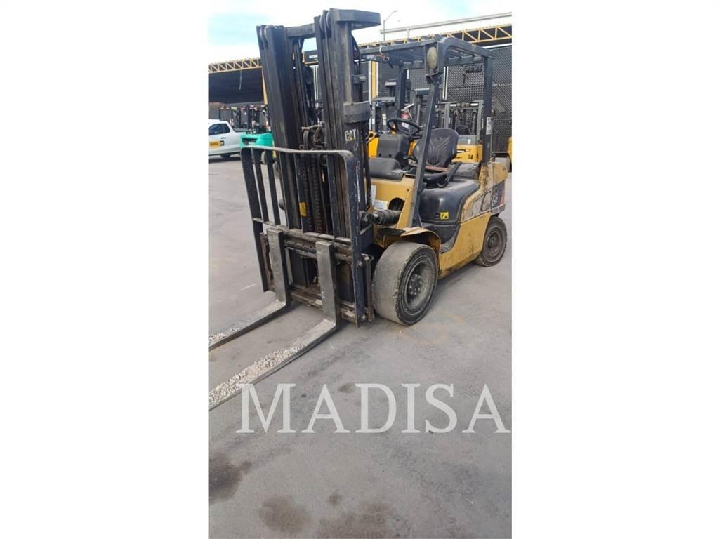 CAT DP30NM5-D Gaffeltrucks - andre