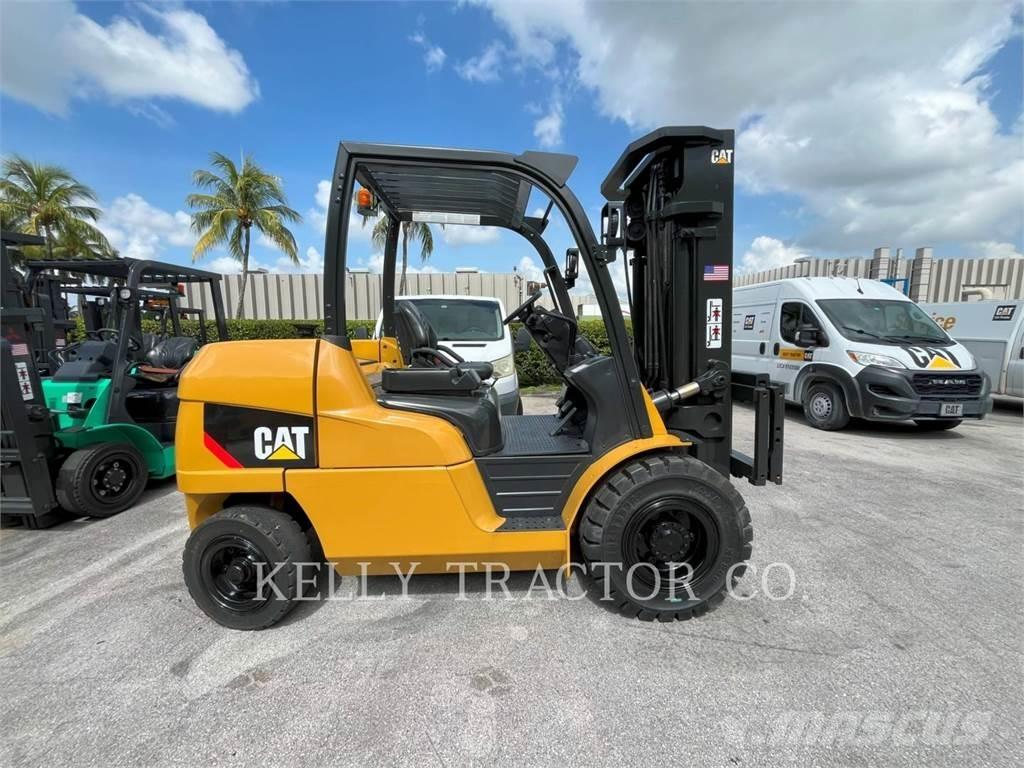 CAT DP50CN1 Diesel gaffeltrucks