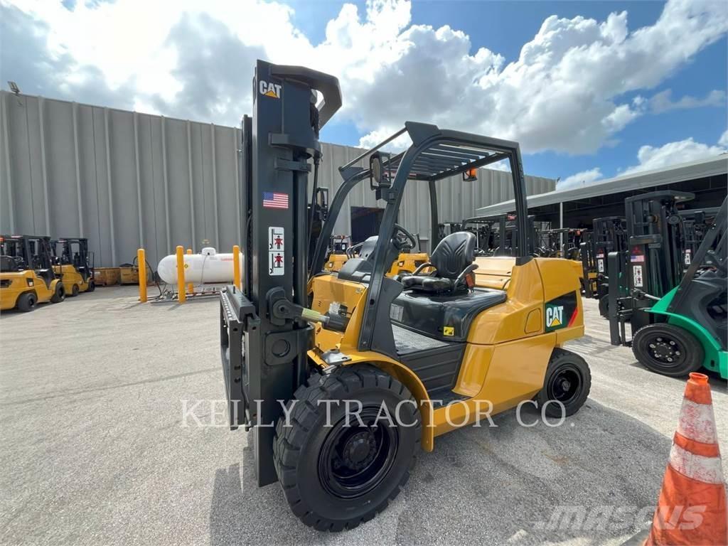 CAT DP50CN1 Diesel gaffeltrucks