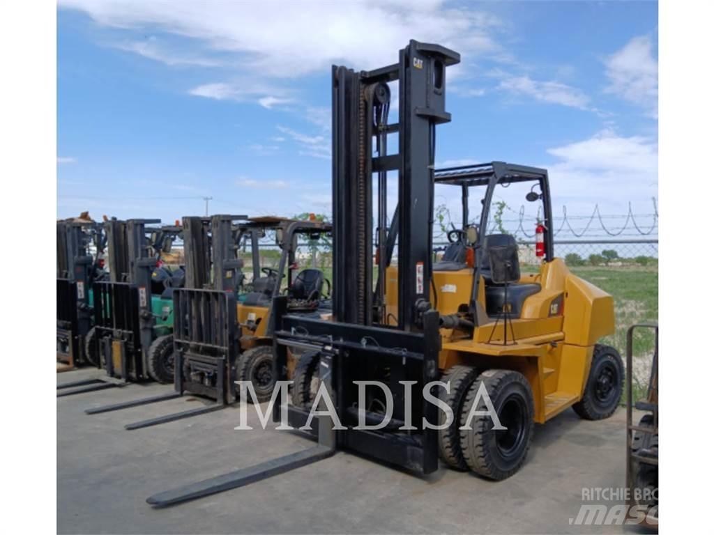 CAT DP70NM Diesel gaffeltrucks