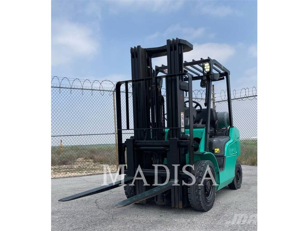 CAT FG25N5-GLE Gaffeltrucks - andre
