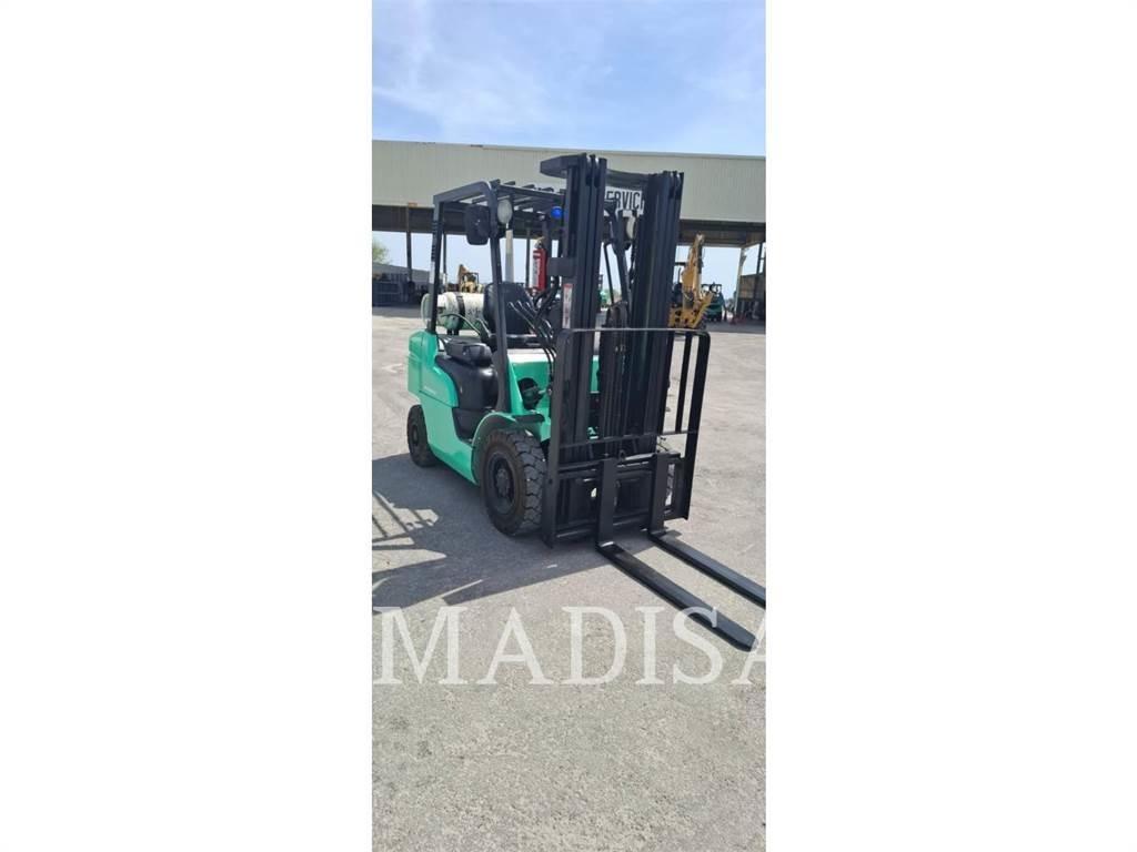 CAT FG25N5-LE Gaffeltrucks - andre
