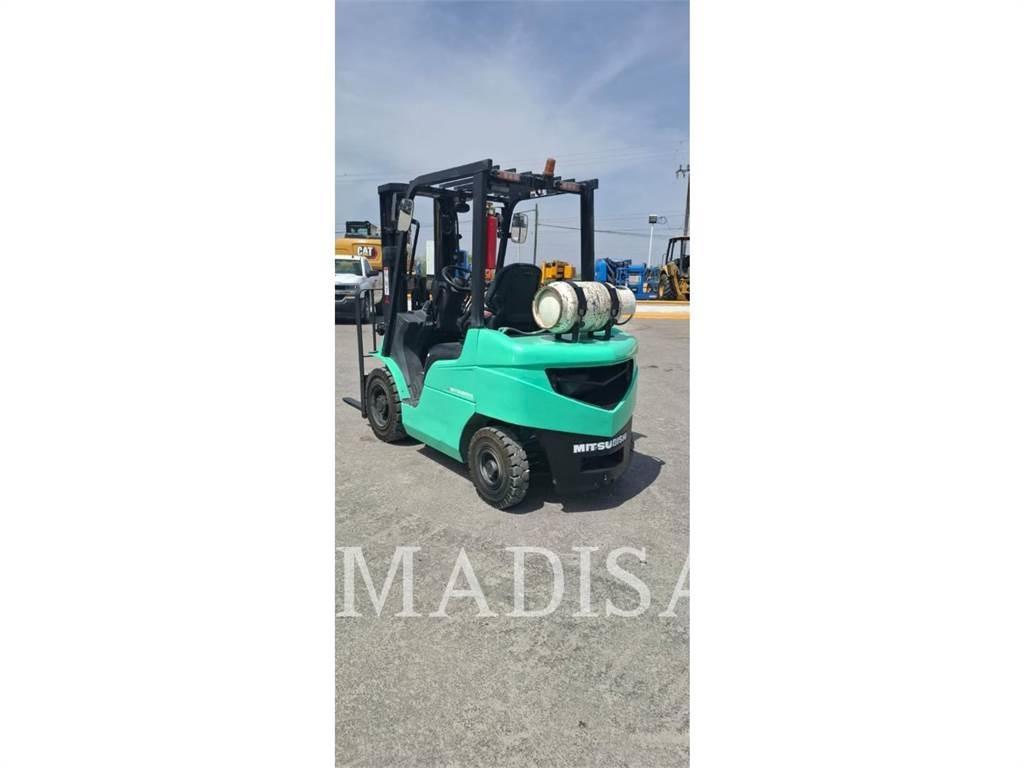 CAT FG25N5-LE Gaffeltrucks - andre