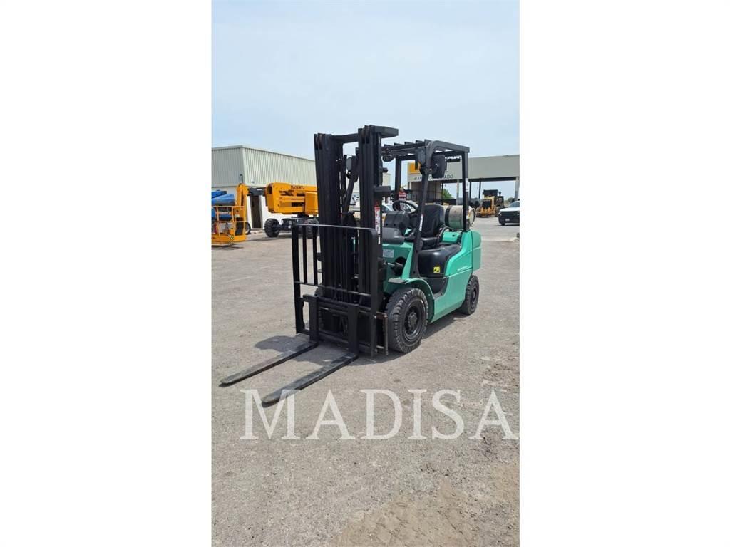 CAT FG25N5-LE Gaffeltrucks - andre