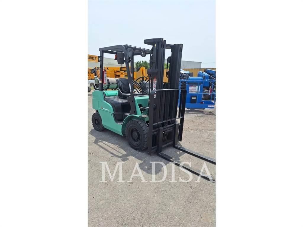 CAT FG25N5-LE Gaffeltrucks - andre