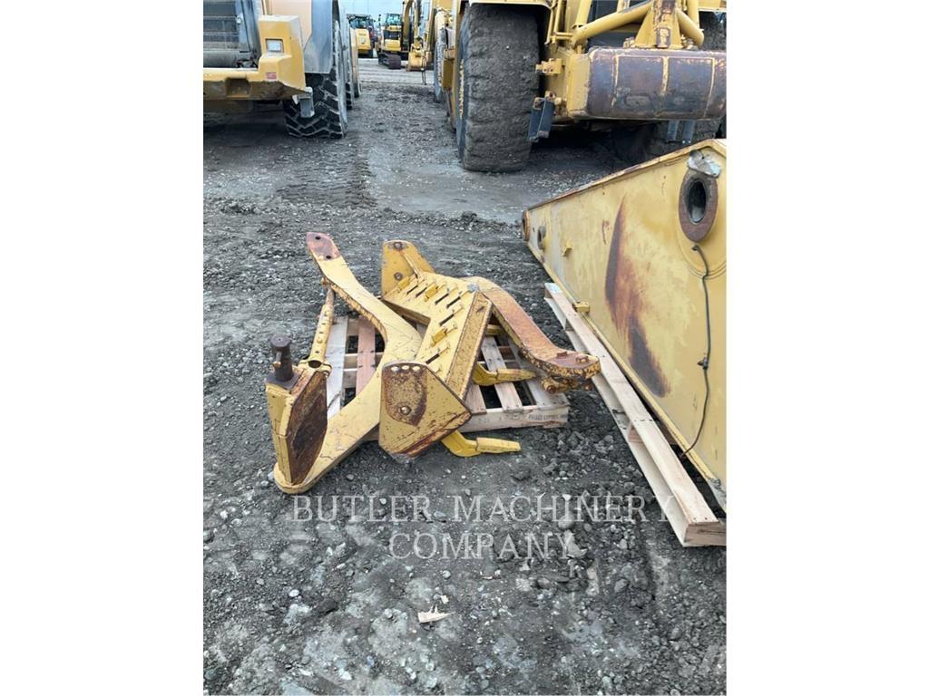 CAT FRONT SCARIFIER Ophakkere