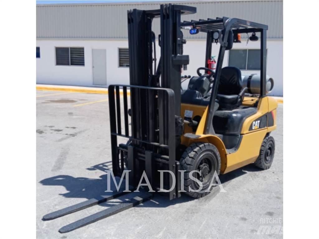 CAT GP25N5 Gaffeltrucks - andre