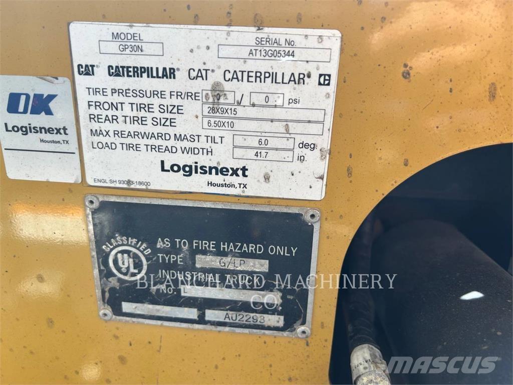 CAT GP30N Gaffeltrucks - andre
