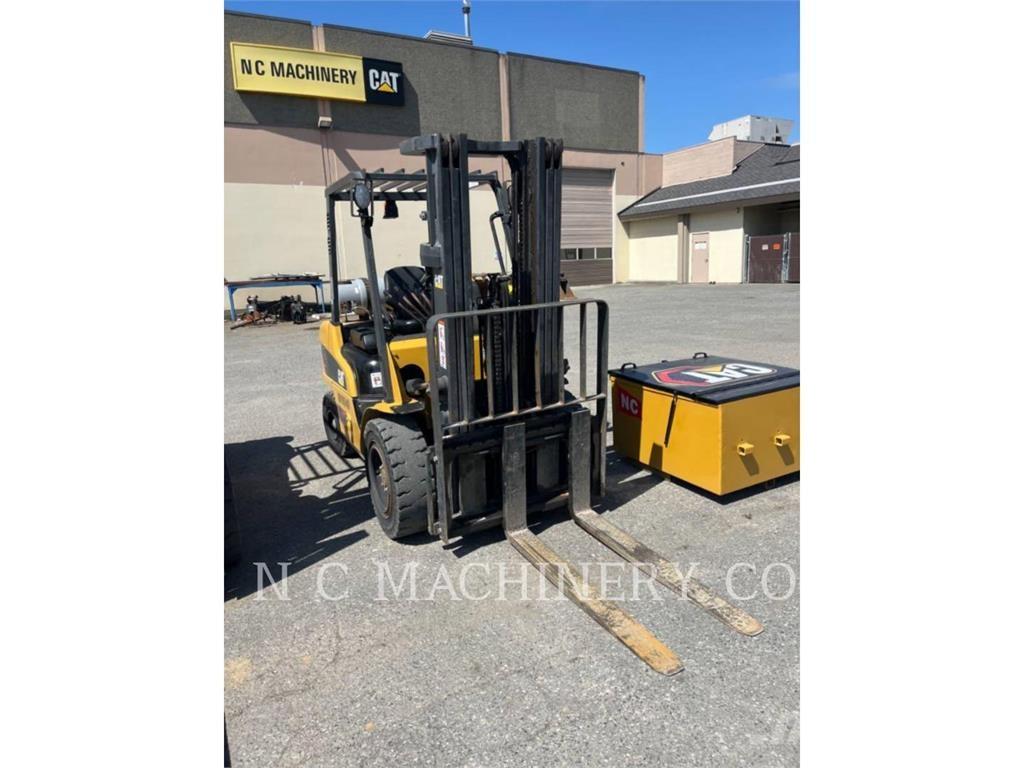 CAT GP30N5 LPG gaffeltrucks