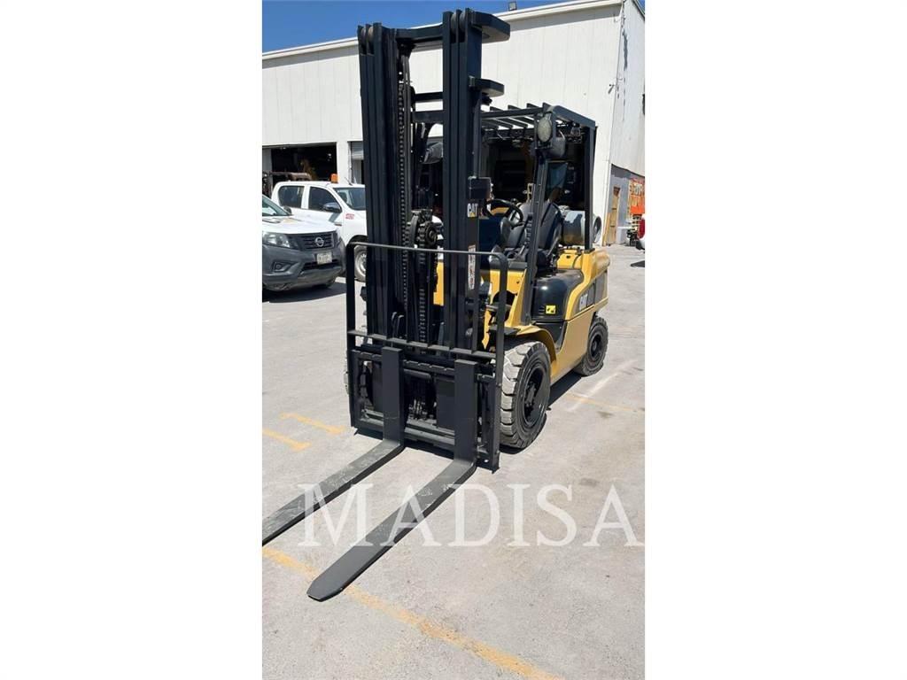 CAT GP35N5-GLE Gaffeltrucks - andre