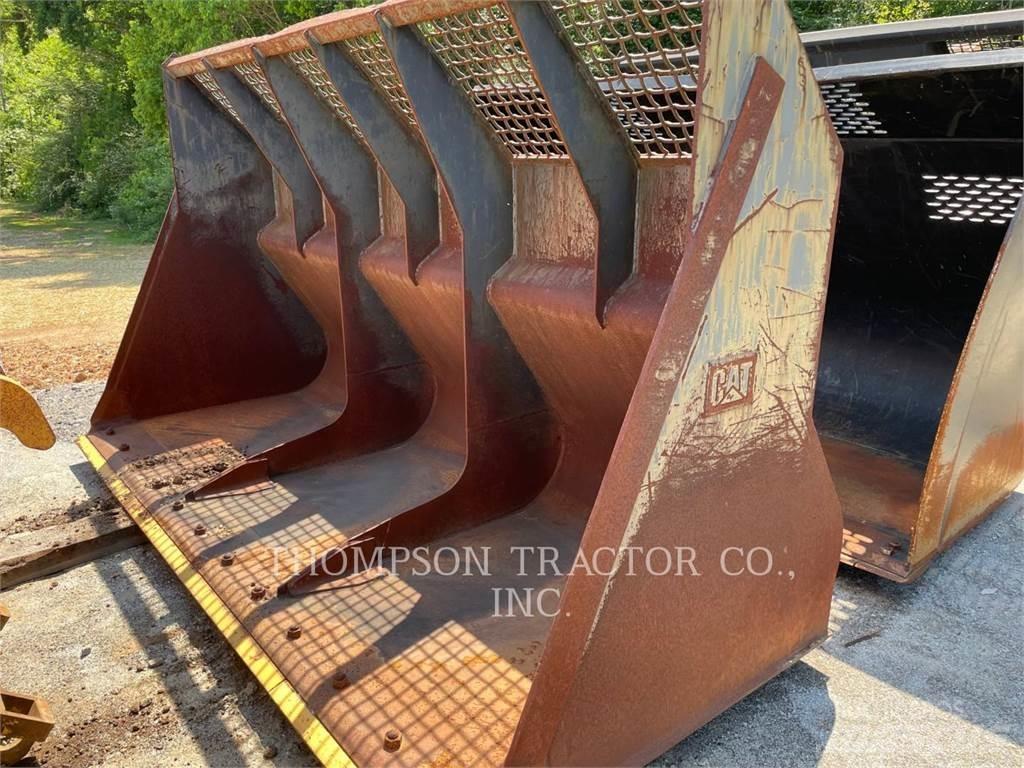 CAT IT38CHIP BUCKET Skovle