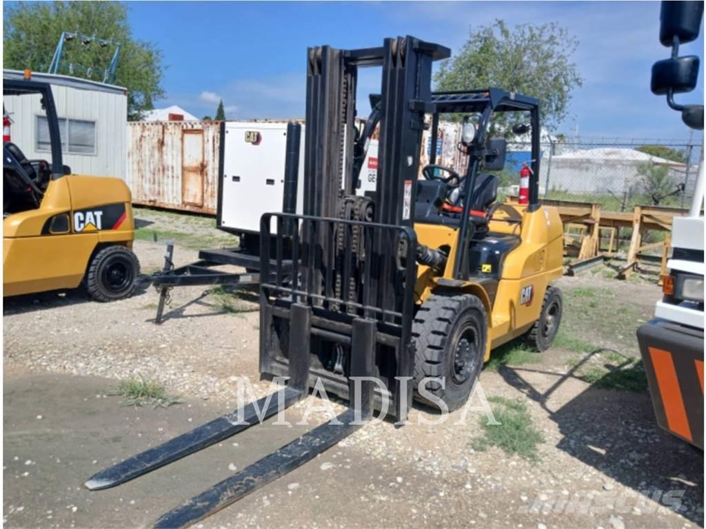CAT LIFT TRUCKS DP50CNM Diesel gaffeltrucks
