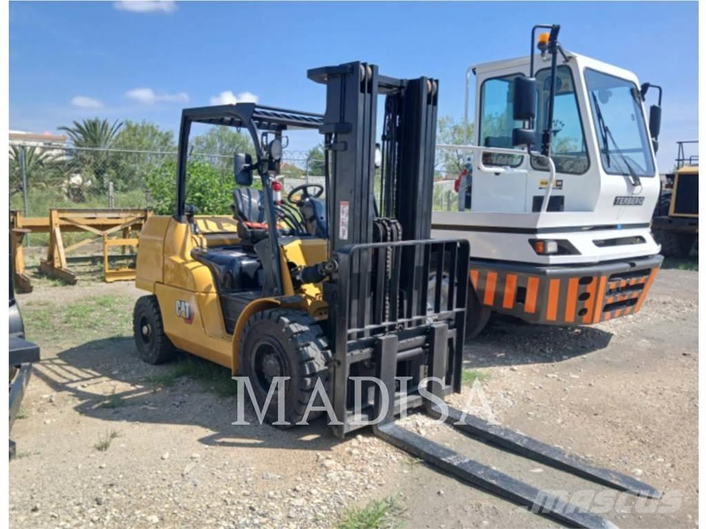 CAT LIFT TRUCKS DP50CNM Diesel gaffeltrucks