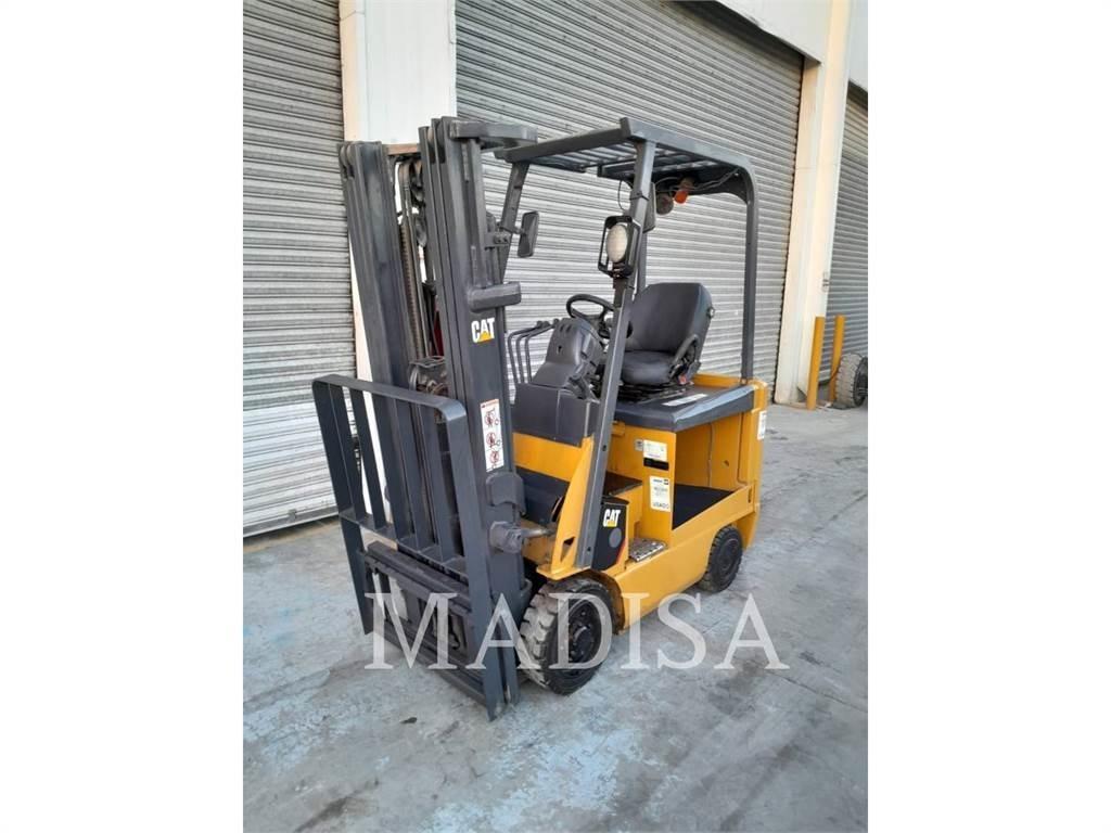 CAT LIFT TRUCKS E3500-AC Gaffeltrucks - andre